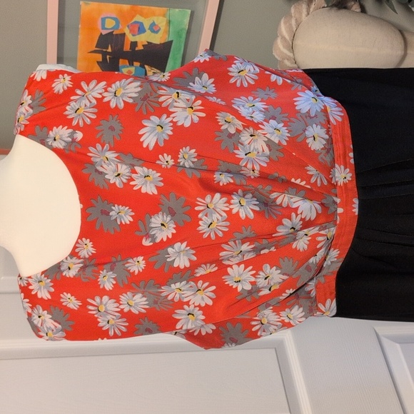 Flutter Women's Red and Black Floral Cocktail Dress - Picture 2 of 7